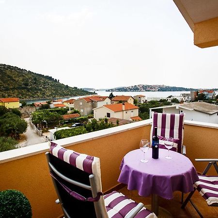 Rogoznica Apartments Kristina ภายนอก รูปภาพ