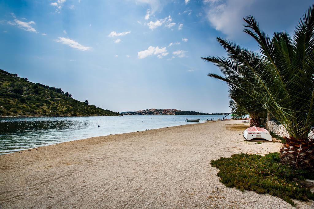 Rogoznica Apartments Kristina ภายนอก รูปภาพ