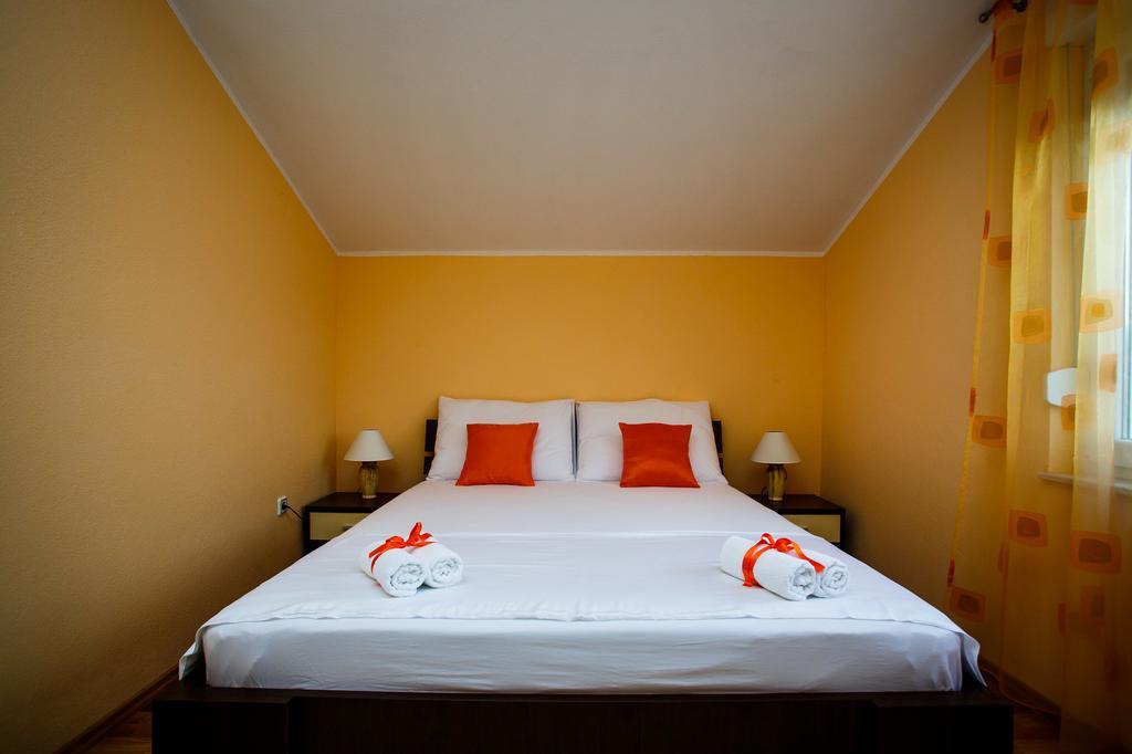 Rogoznica Apartments Kristina ภายนอก รูปภาพ
